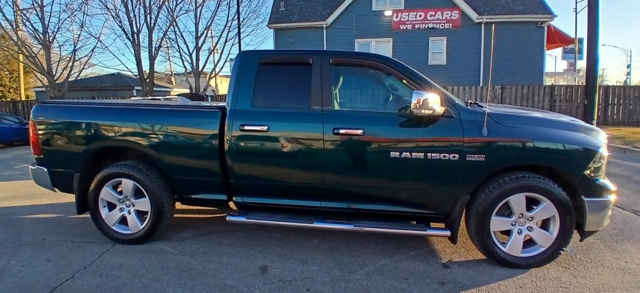 RAM 1500 2WD Quad Cab 140.5" Big Horn 2011