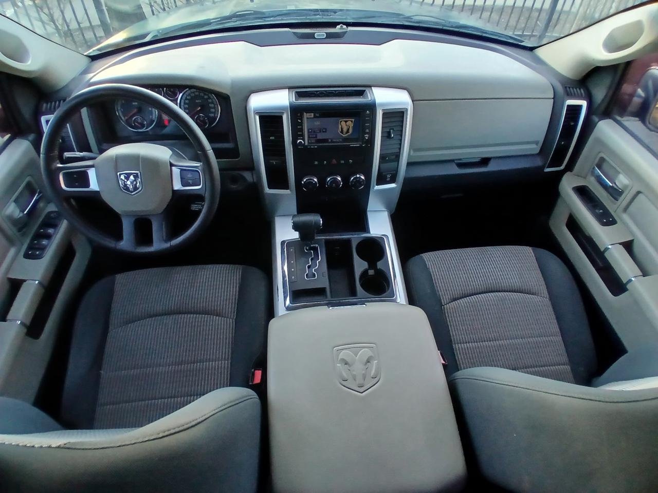 RAM 1500 2WD Quad Cab 140.5" Big Horn 2011