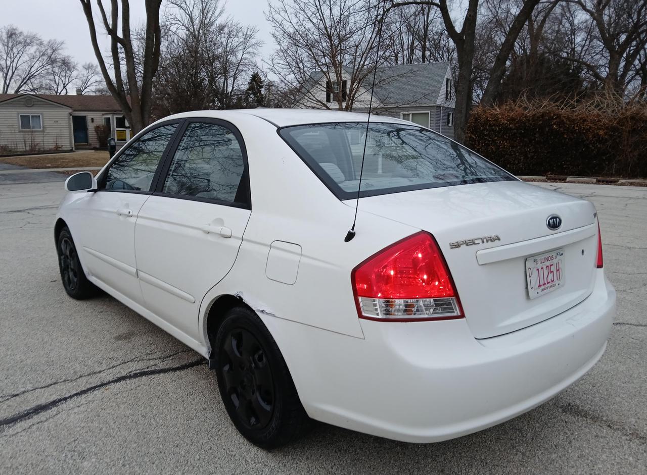 Kia Spectra 4dr Sdn Auto LX 2009