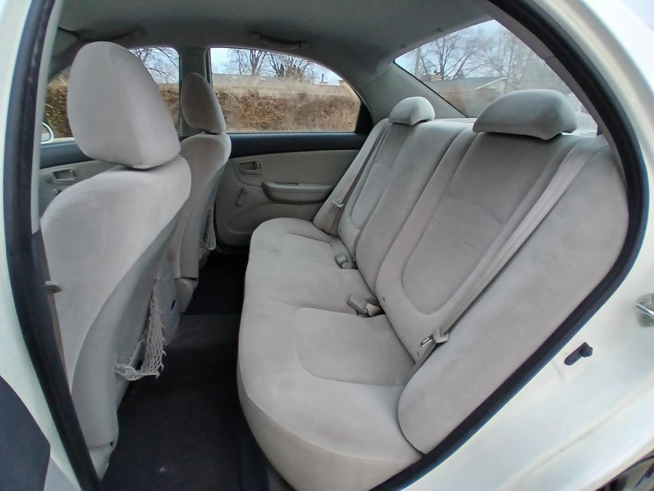 Kia Spectra 4dr Sdn Auto LX 2009