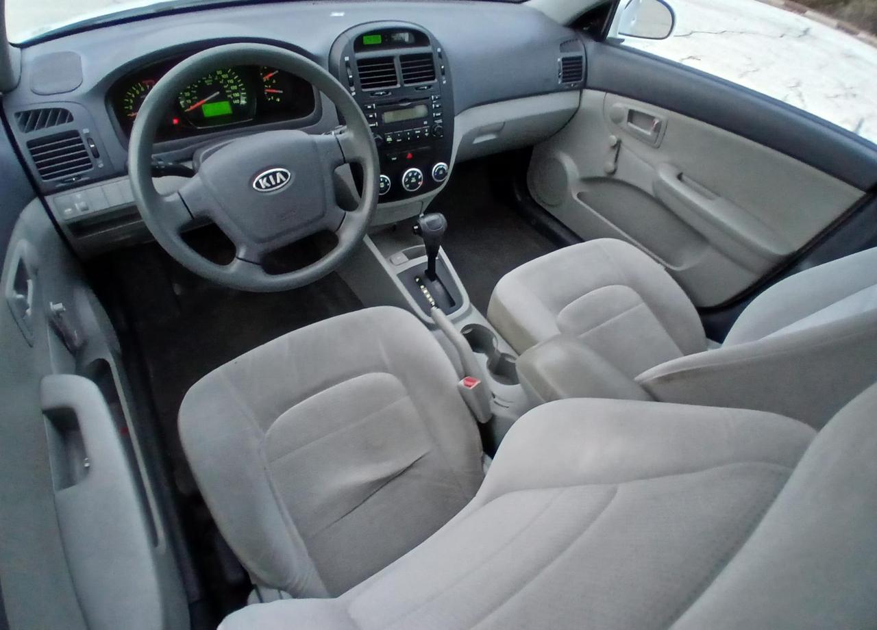 Kia Spectra 4dr Sdn Auto LX 2009