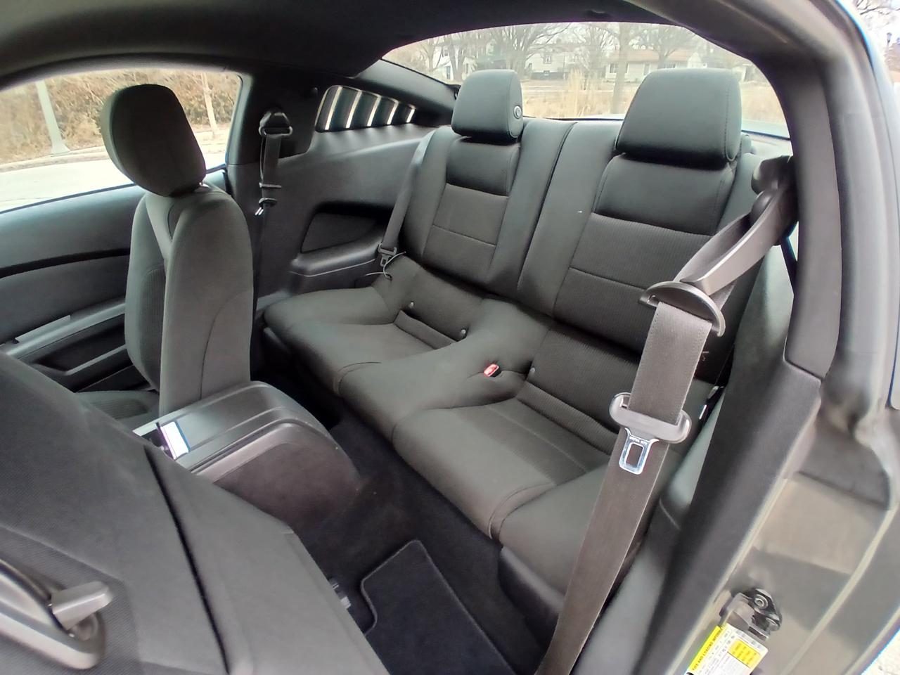 Ford Mustang 2dr Cpe V6 2014