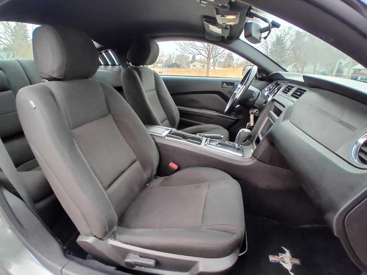 Ford Mustang 2dr Cpe V6 2014