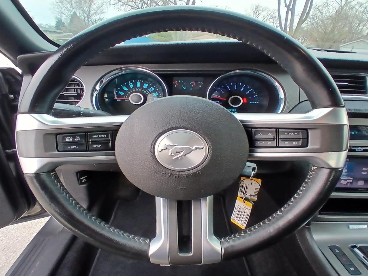 Ford Mustang 2dr Cpe V6 2014