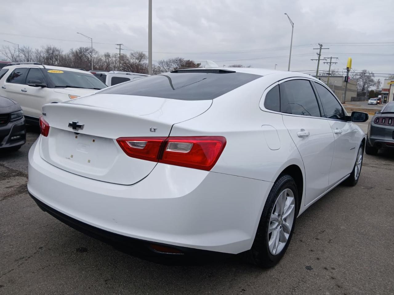 Chevrolet Malibu 4dr Sdn LT w/1LT 2017