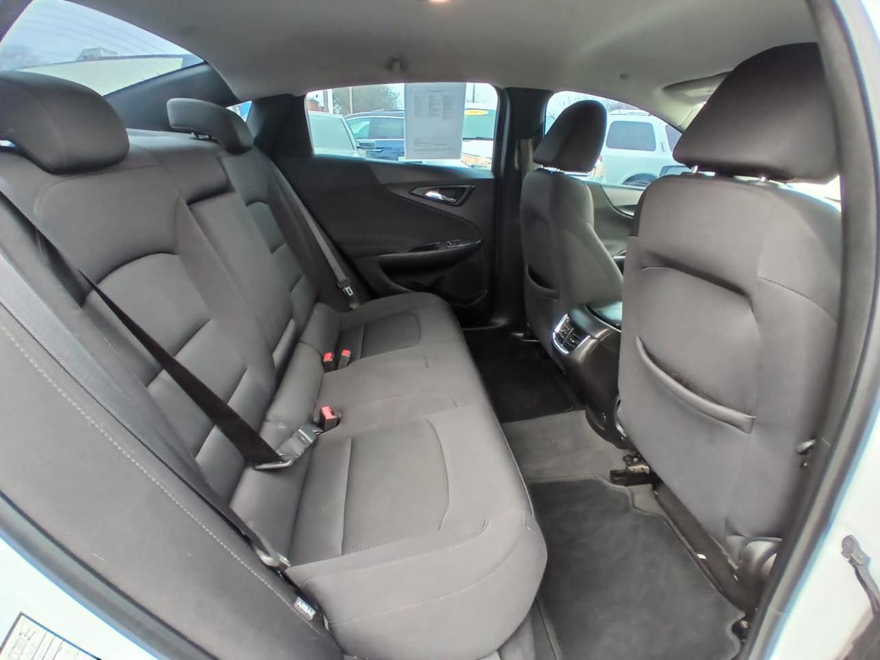 Chevrolet Malibu 4dr Sdn LT w/1LT 2017