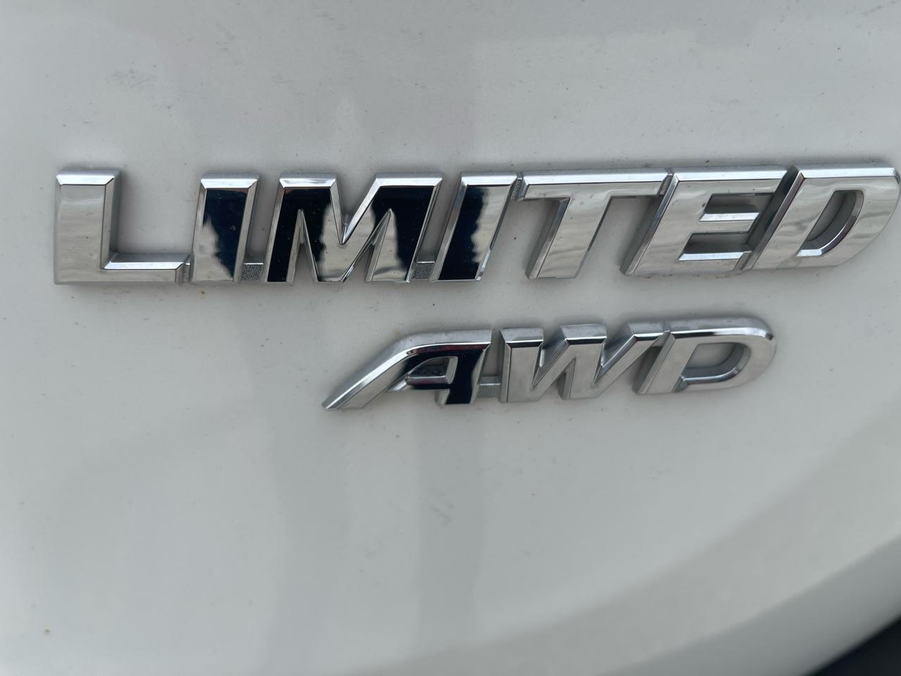 Toyota RAV4 AWD 4dr Limited (Natl) 2015