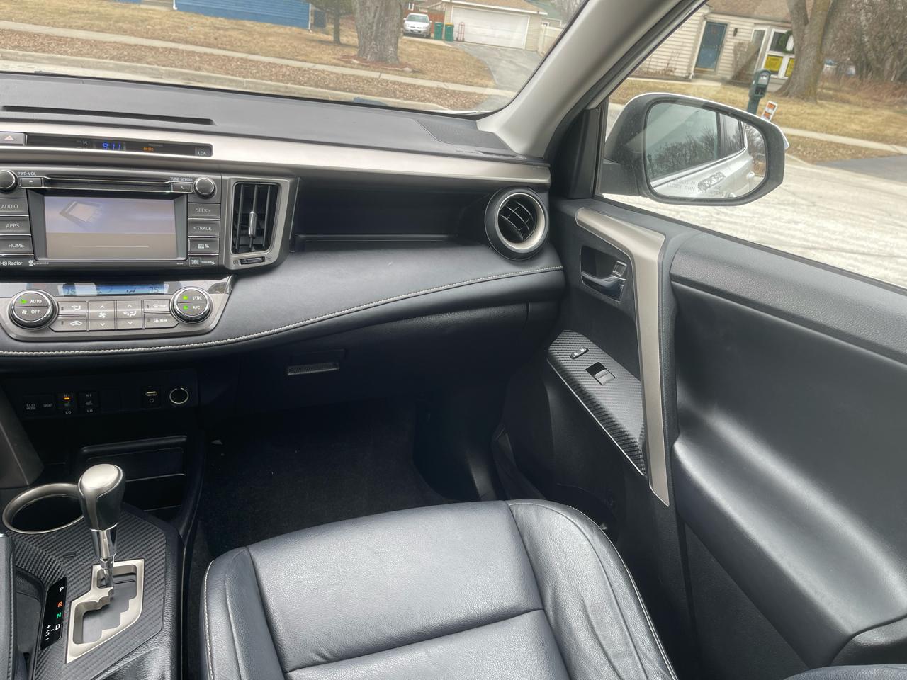 Toyota RAV4 AWD 4dr Limited (Natl) 2015