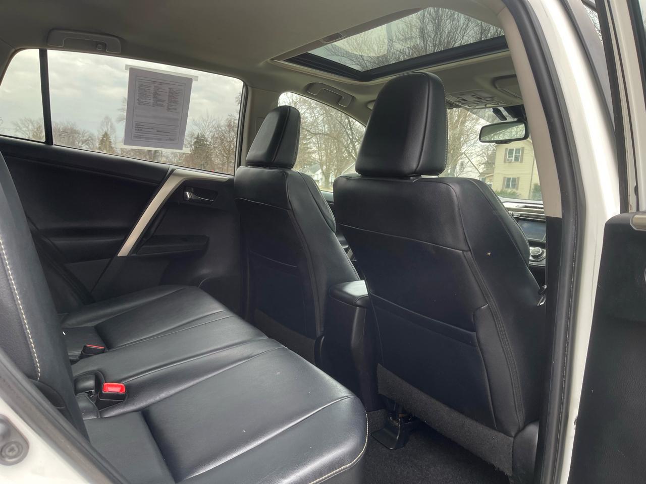 Toyota RAV4 AWD 4dr Limited (Natl) 2015