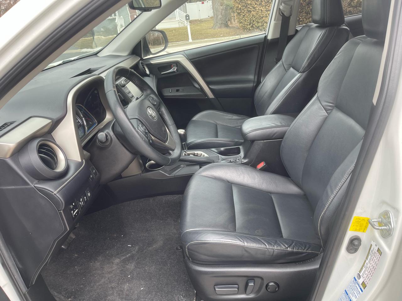 Toyota RAV4 AWD 4dr Limited (Natl) 2015