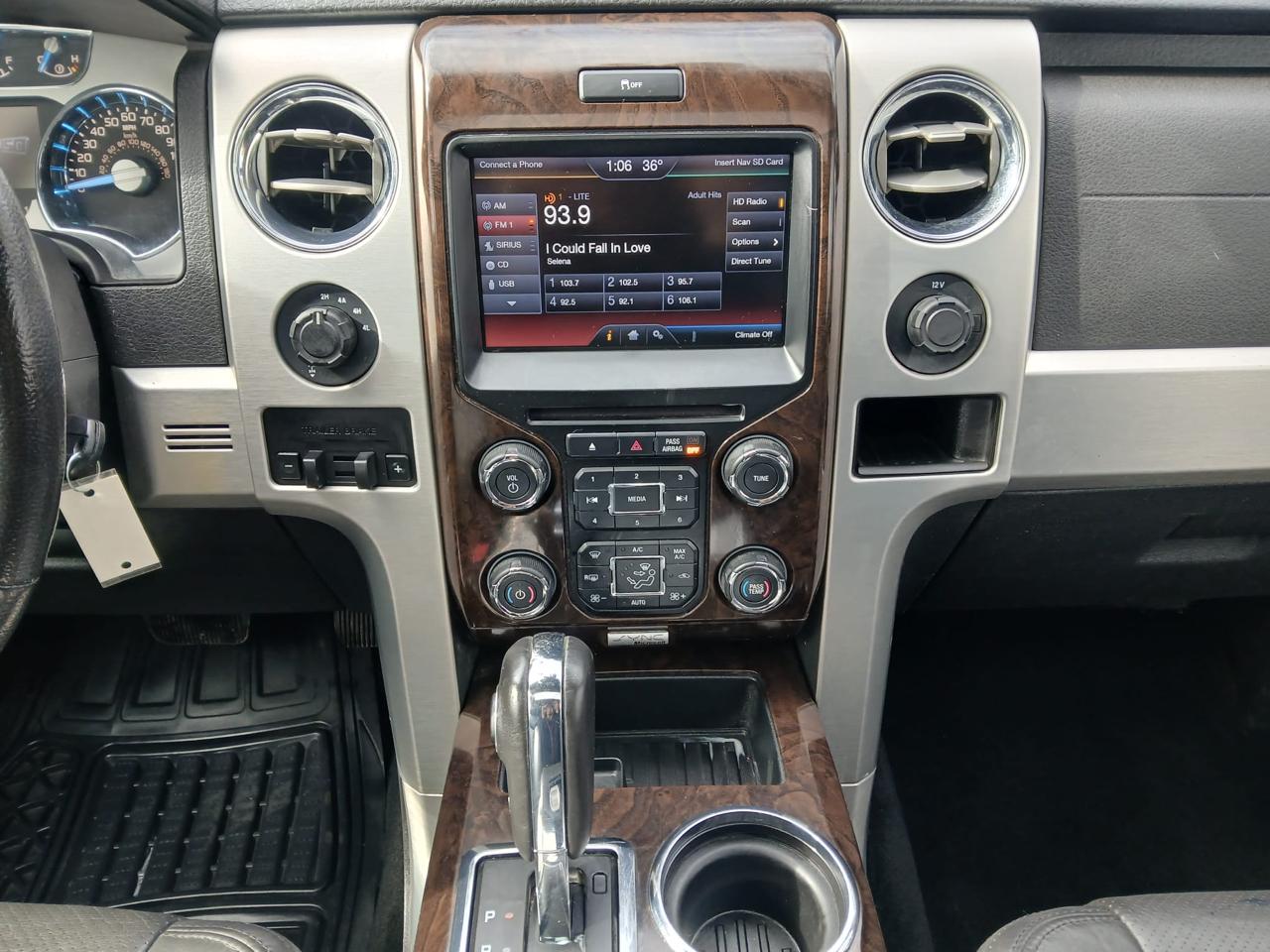 Ford F-150 Platinum SuperCrew 5.5-ft. Bed 4WD 2013