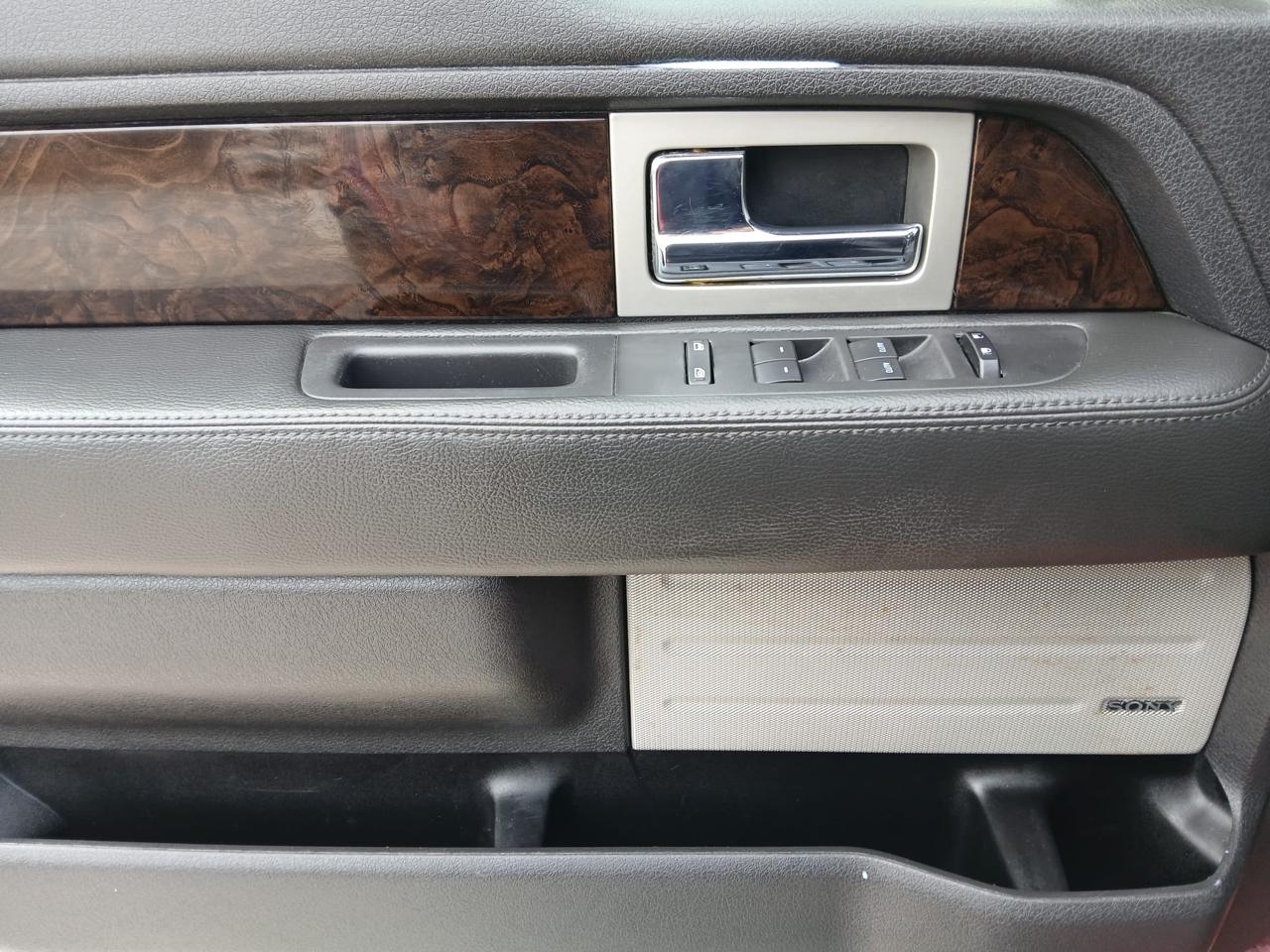 Ford F-150 Platinum SuperCrew 5.5-ft. Bed 4WD 2013