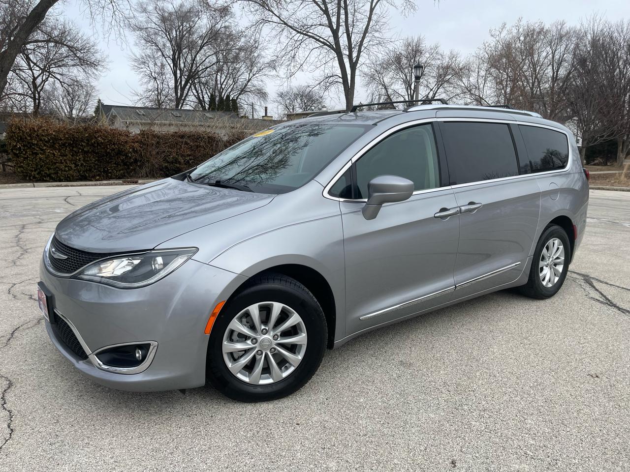 Chrysler Pacifica Touring L FWD 2018
