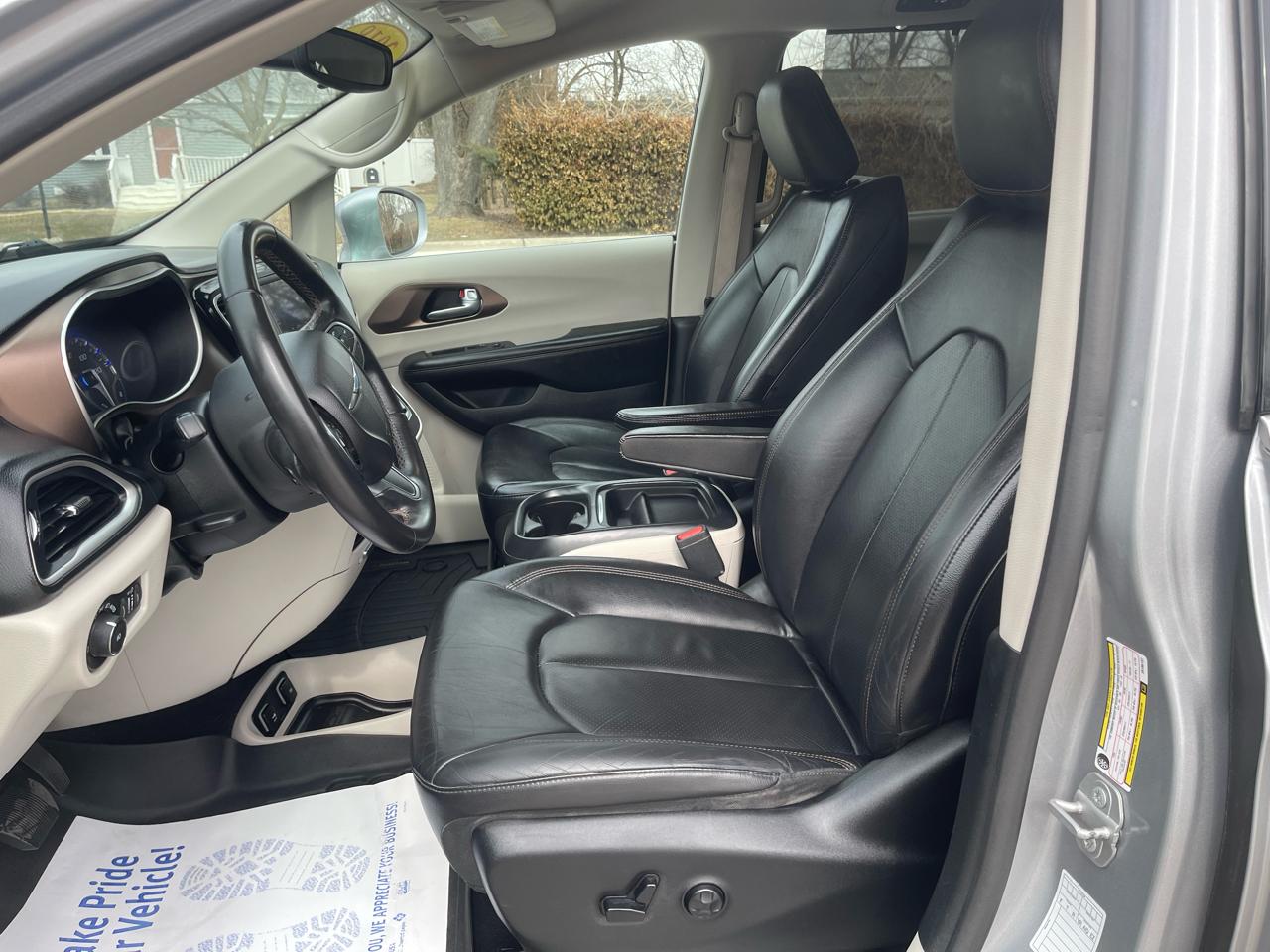 Chrysler Pacifica Touring L FWD 2018