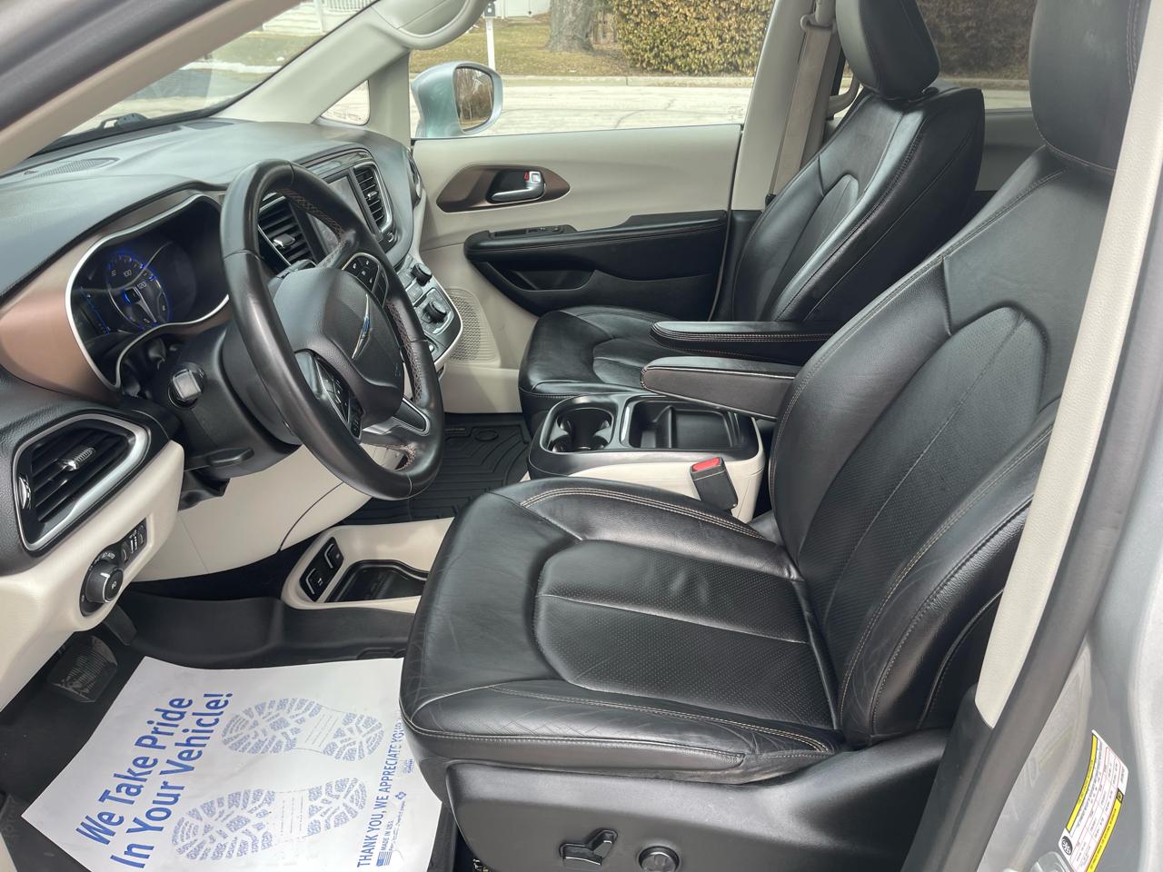 Chrysler Pacifica Touring L FWD 2018