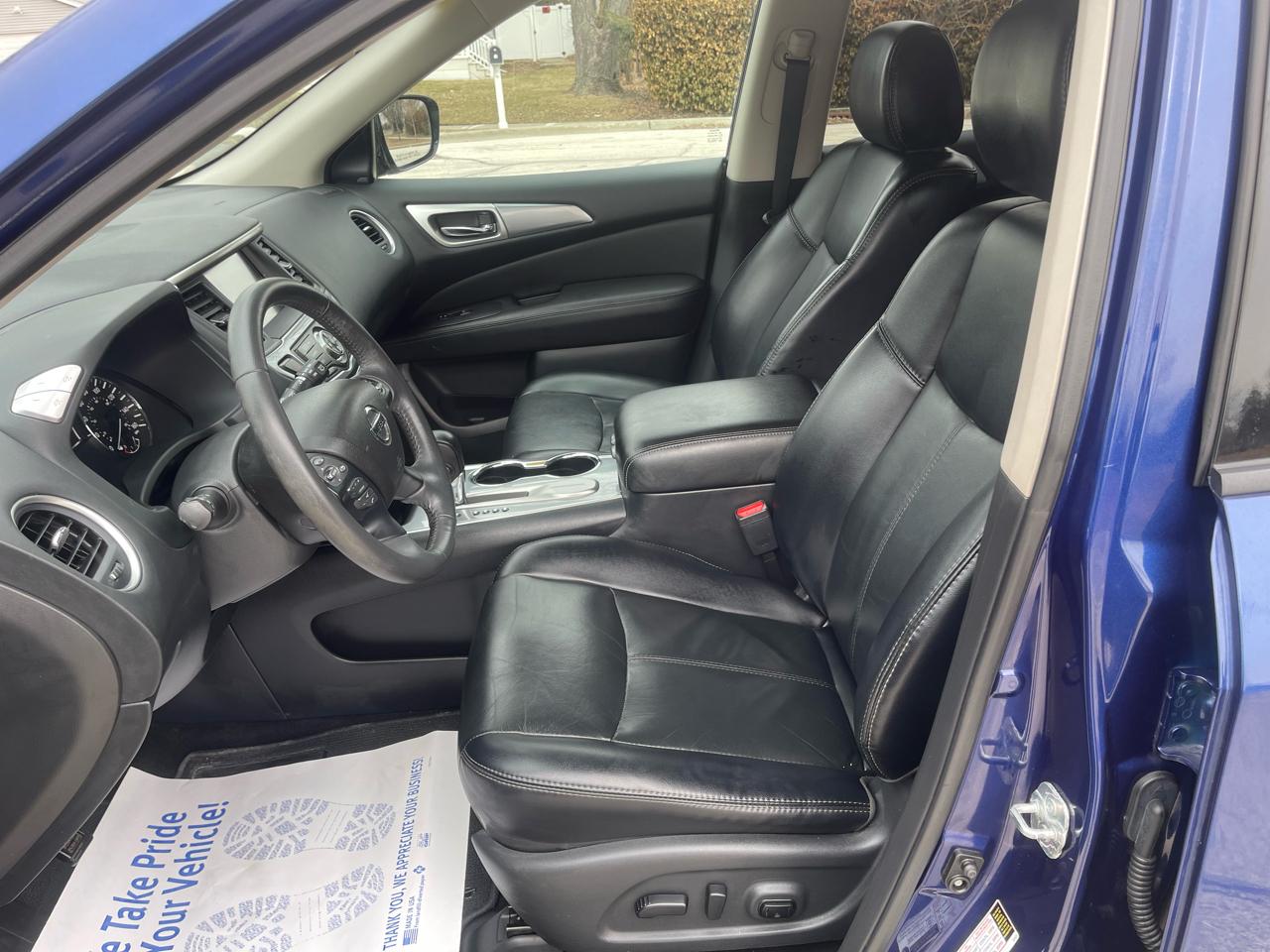 Nissan Pathfinder FWD SL 2017