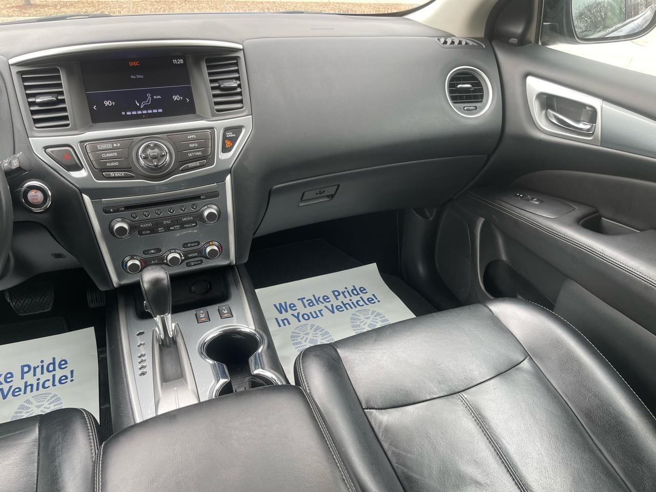 Nissan Pathfinder FWD SL 2017