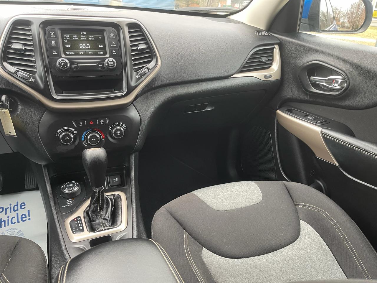 Jeep Cherokee Latitude 4x4 2018