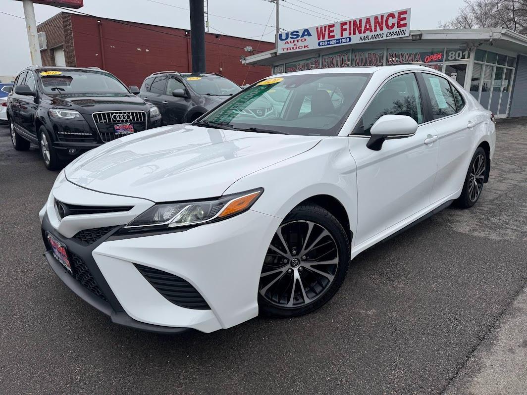 Toyota Camry SE Auto (Natl) 2020