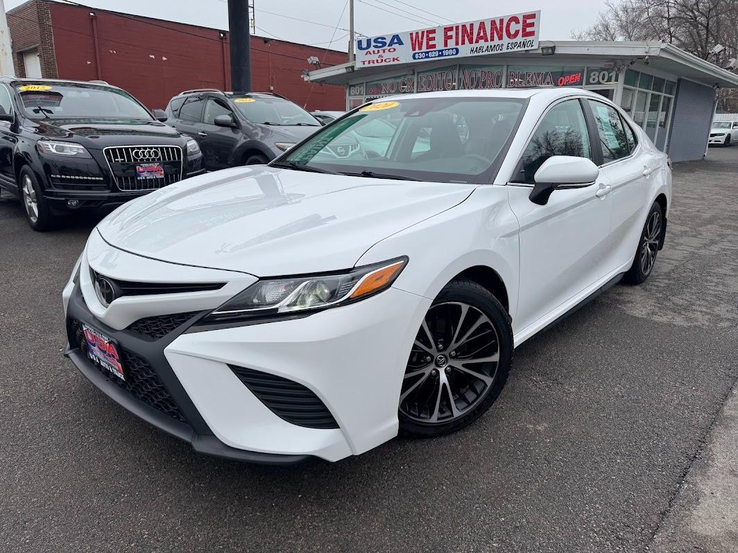 Toyota Camry SE Auto (Natl) 2020