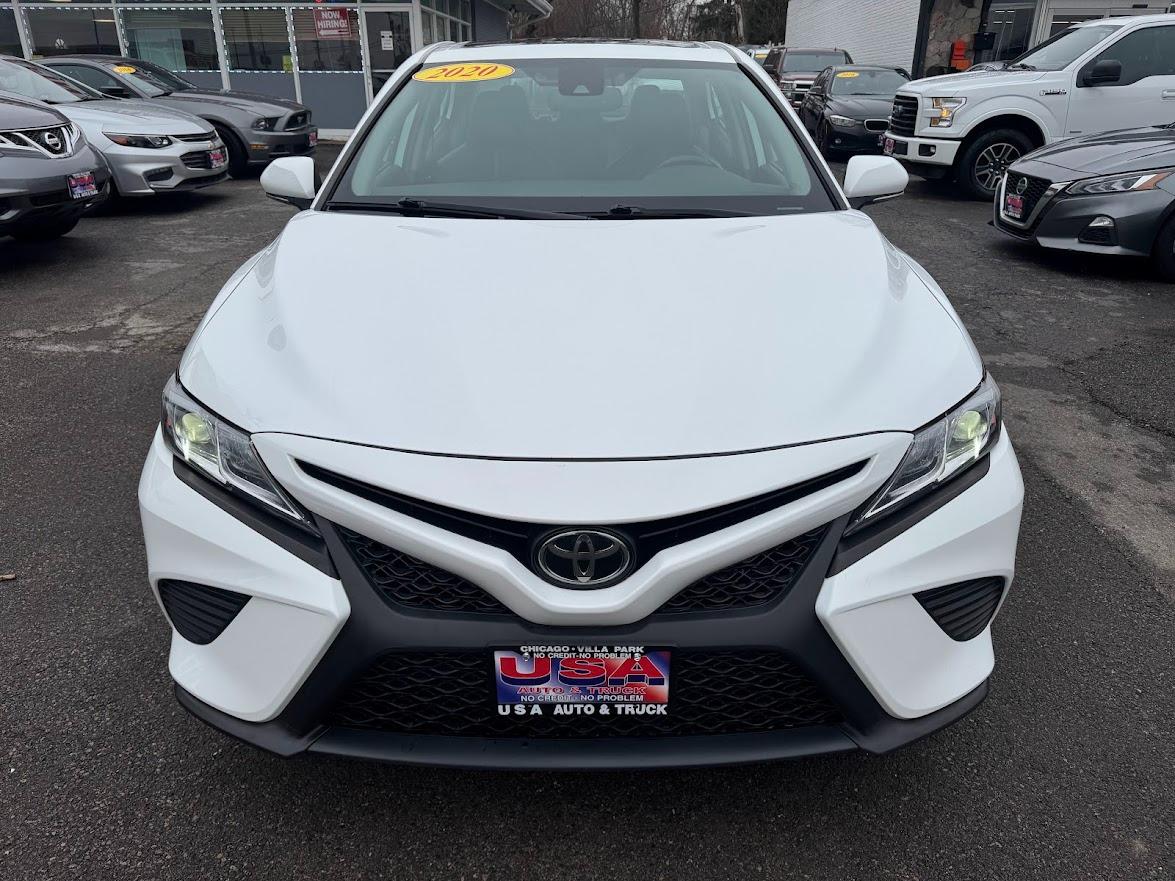 Toyota Camry SE Auto (Natl) 2020