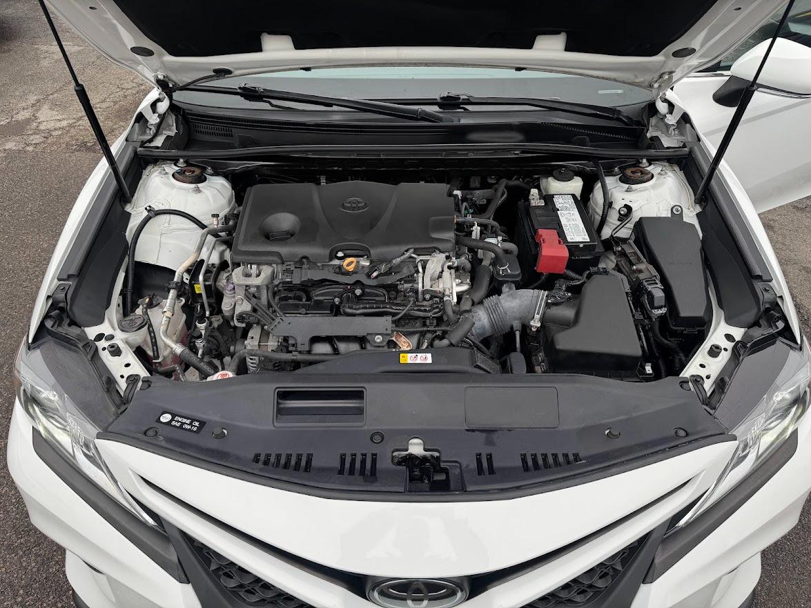 Toyota Camry SE Auto (Natl) 2020