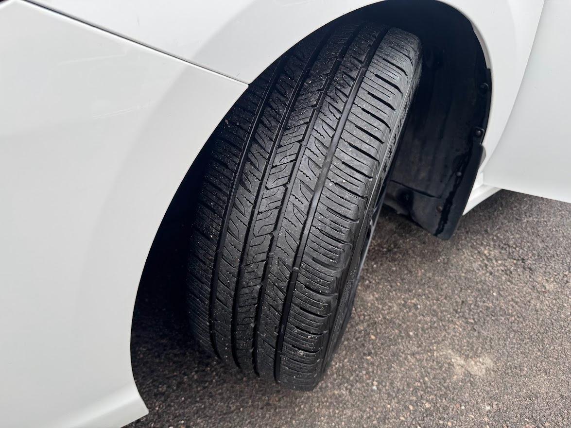 Toyota Camry SE Auto (Natl) 2020