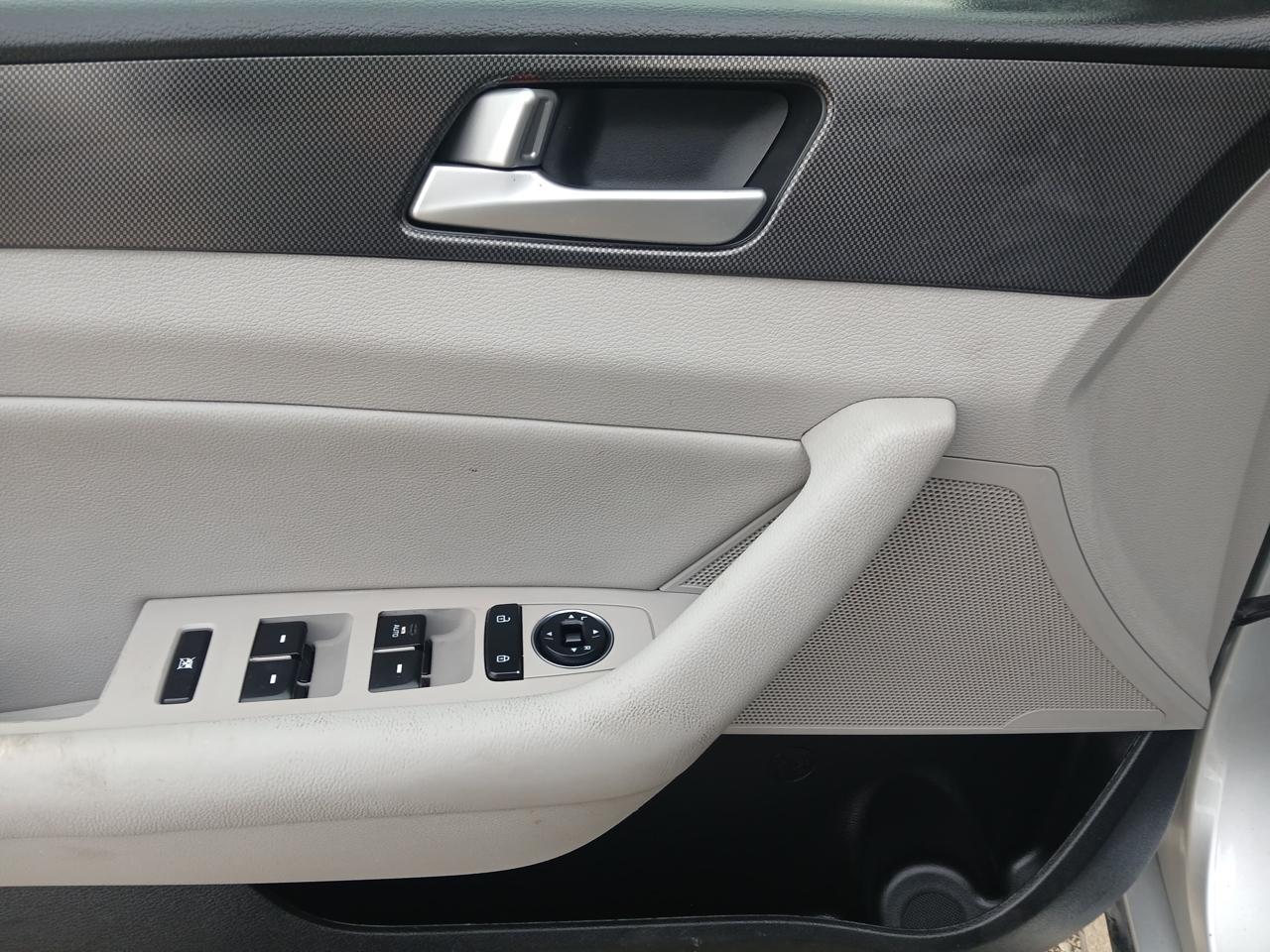 Hyundai Sonata Sport 2.4L 2017