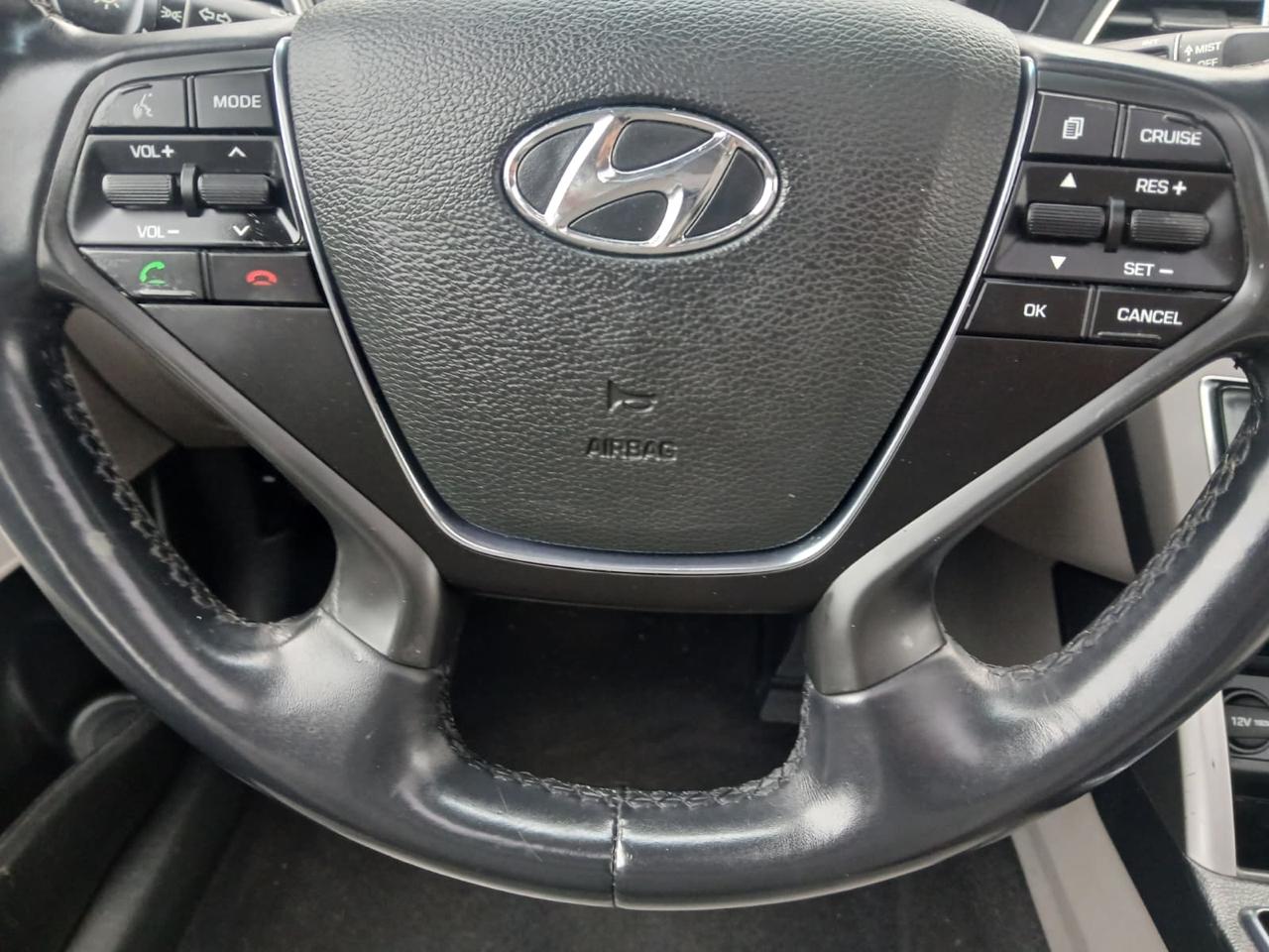 Hyundai Sonata Sport 2.4L 2017