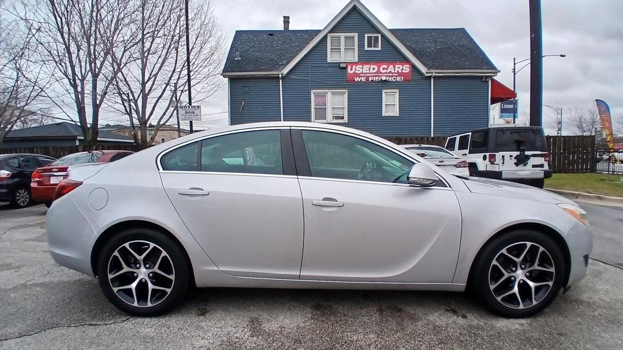 Buick Regal 4dr Sdn Sport Touring FWD 2017