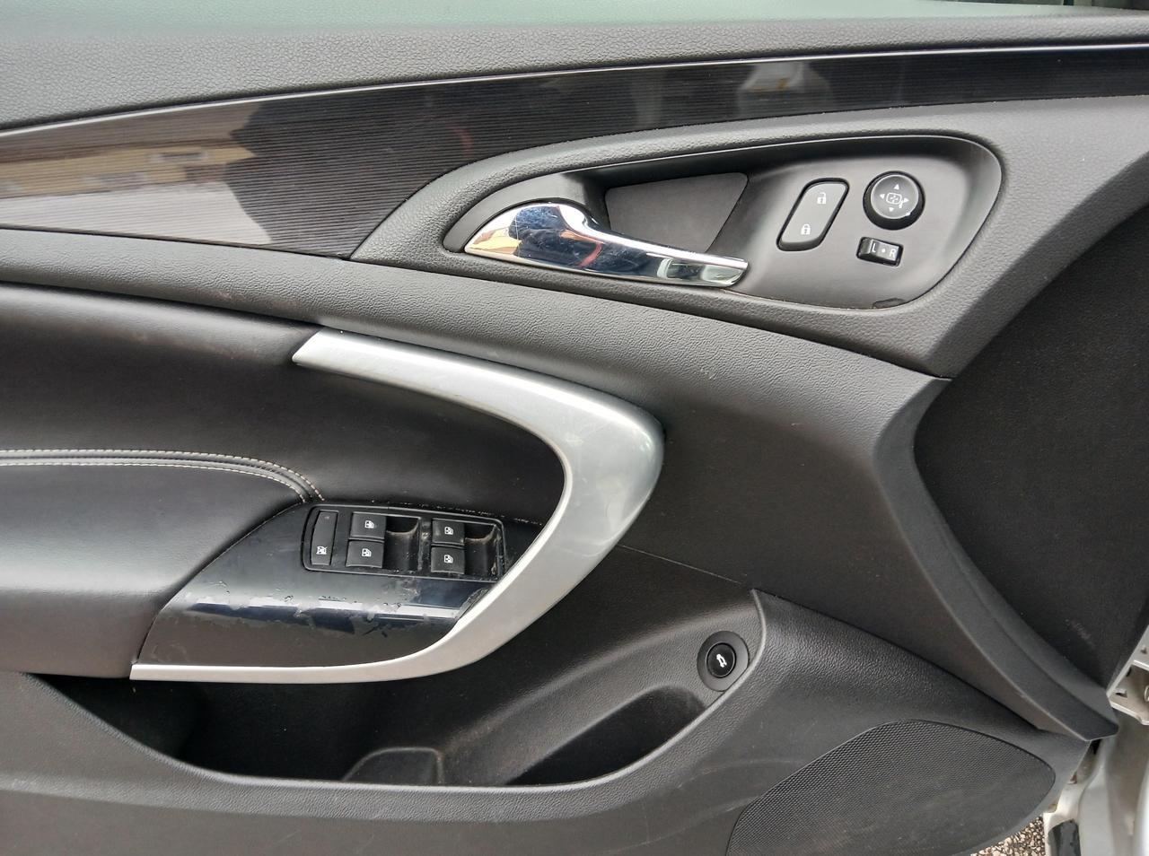 Buick Regal 4dr Sdn Sport Touring FWD 2017