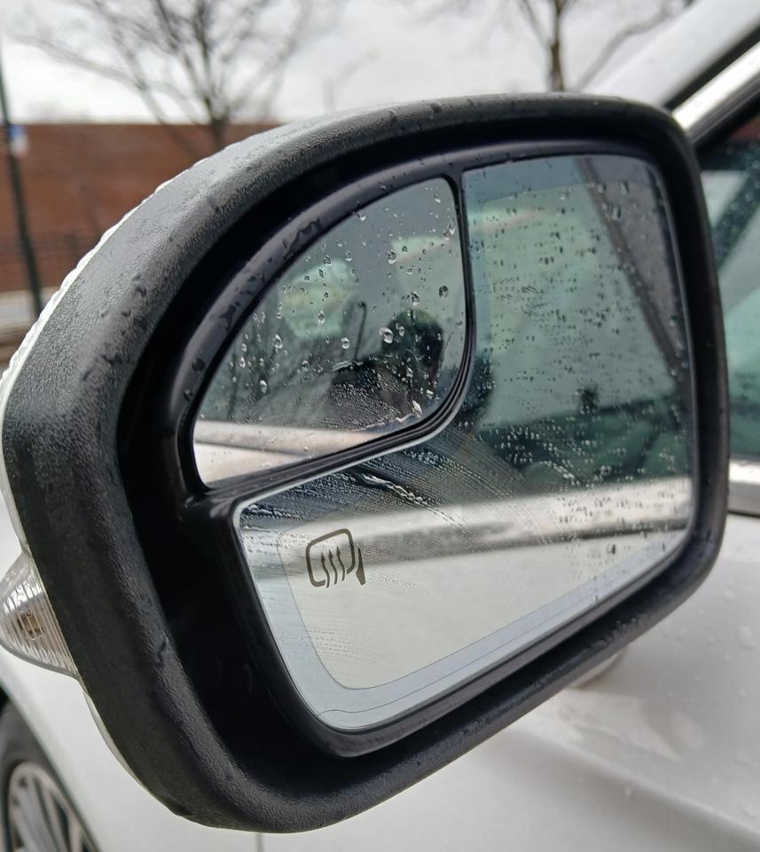 Ford Fusion Hybrid Titanium FWD 2018