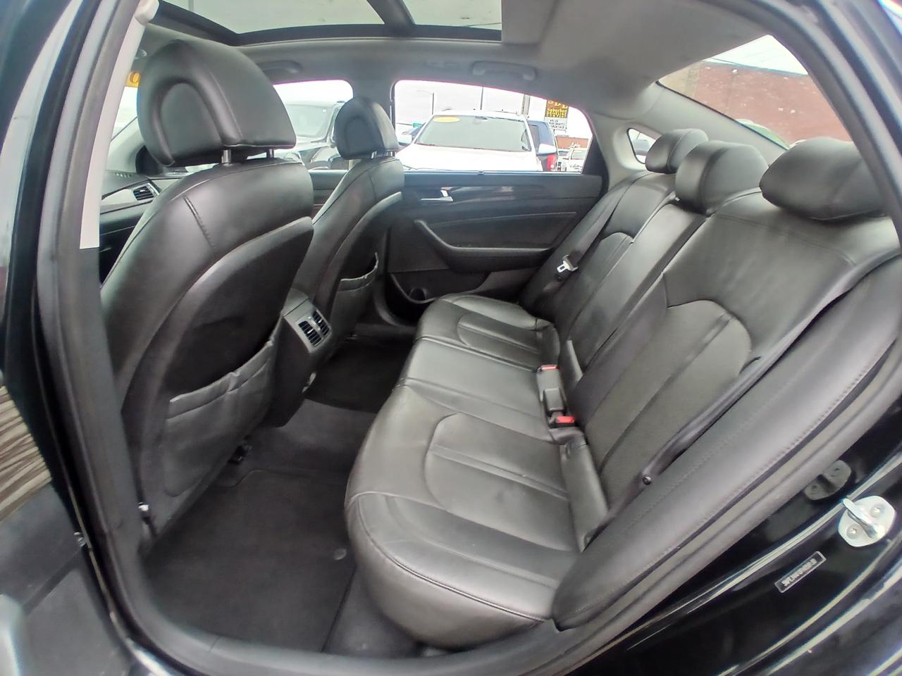 Hyundai Sonata 4dr Sdn 2.4L Limited PZEV 2015