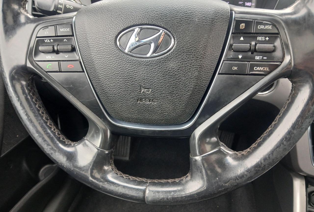 Hyundai Sonata 4dr Sdn 2.4L Limited PZEV 2015