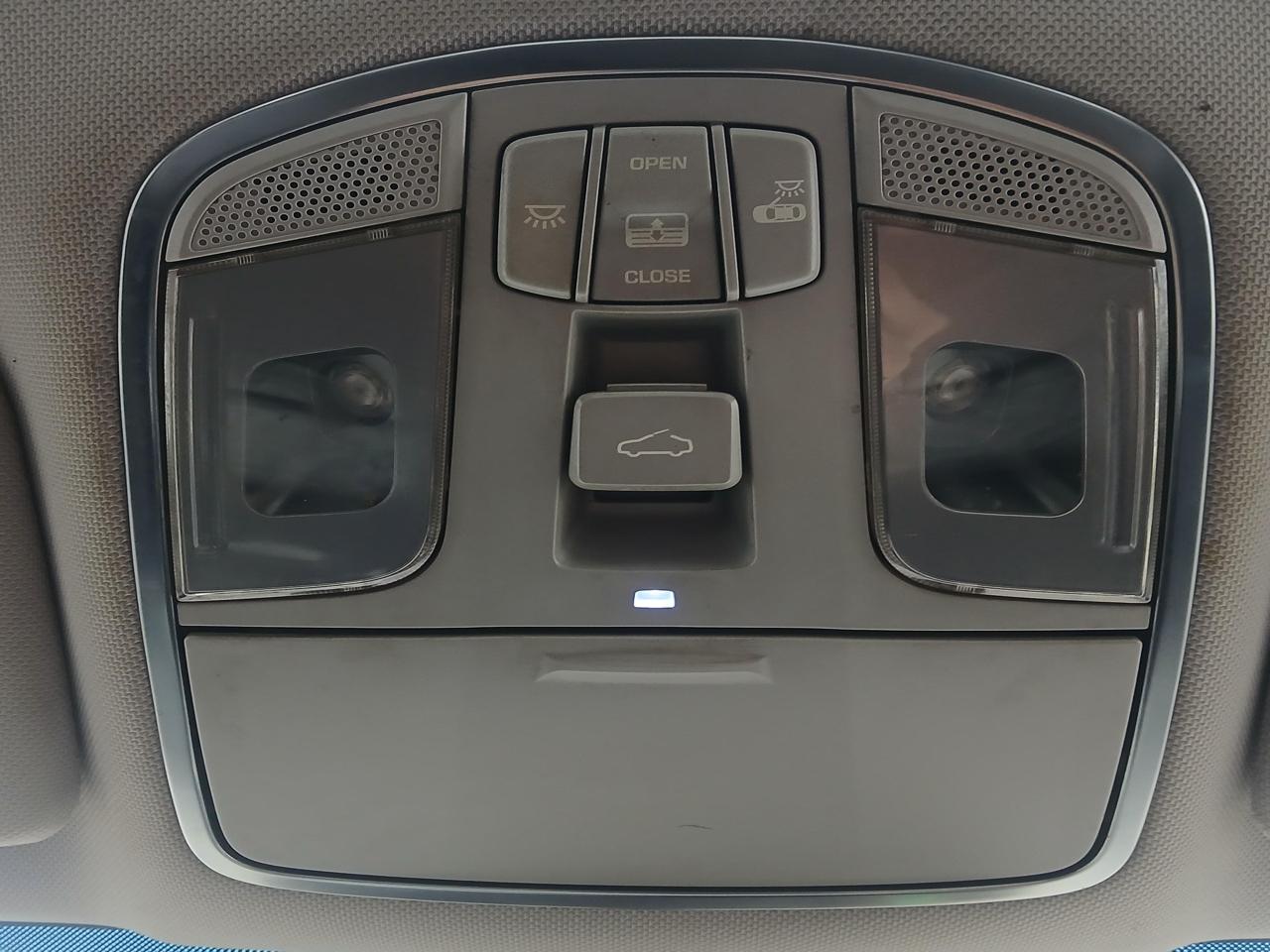 Hyundai Sonata 4dr Sdn 2.4L Limited PZEV 2015