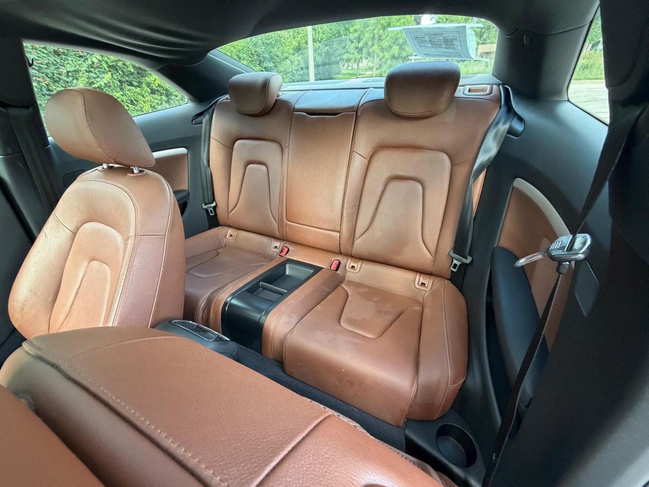 Audi A5 2dr Cpe Auto quattro 2.0L Premium 2010