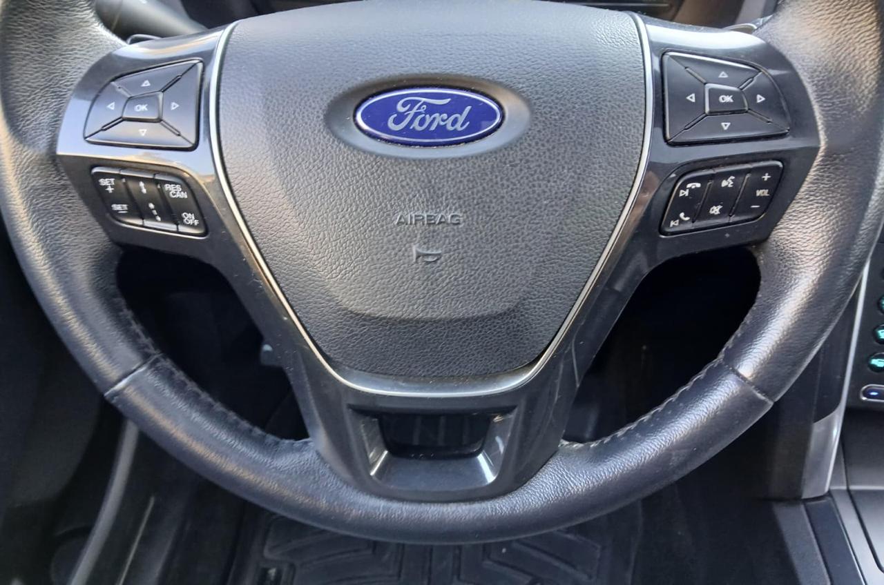 Ford Explorer Limited 4WD 2017