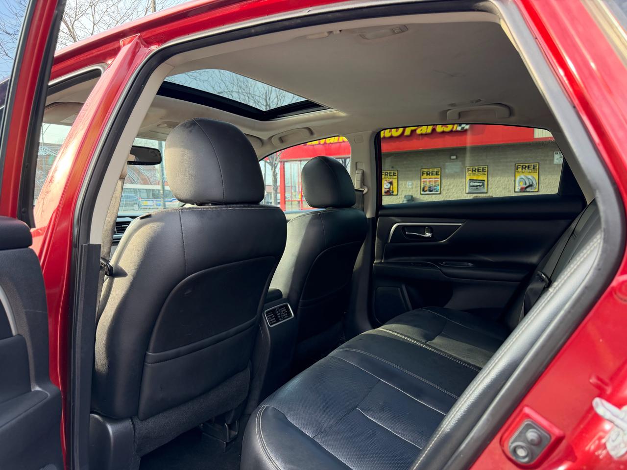 Nissan Altima 4dr Sdn V6 3.5 SL 2016