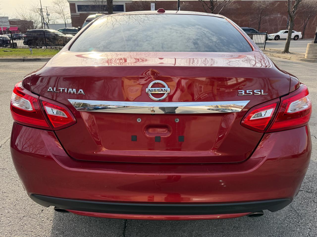 Nissan Altima 4dr Sdn V6 3.5 SL 2016