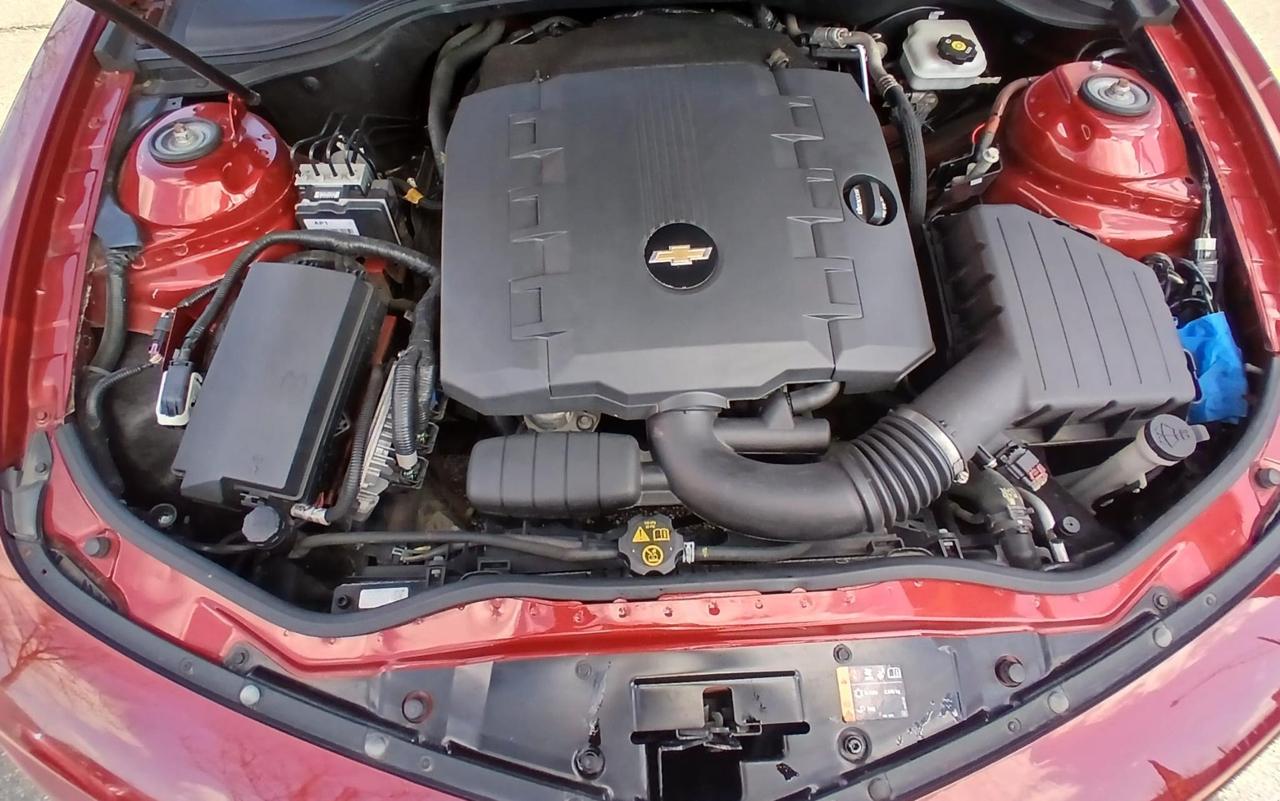 Chevrolet Camaro 2dr Cpe LT w/2LT 2015