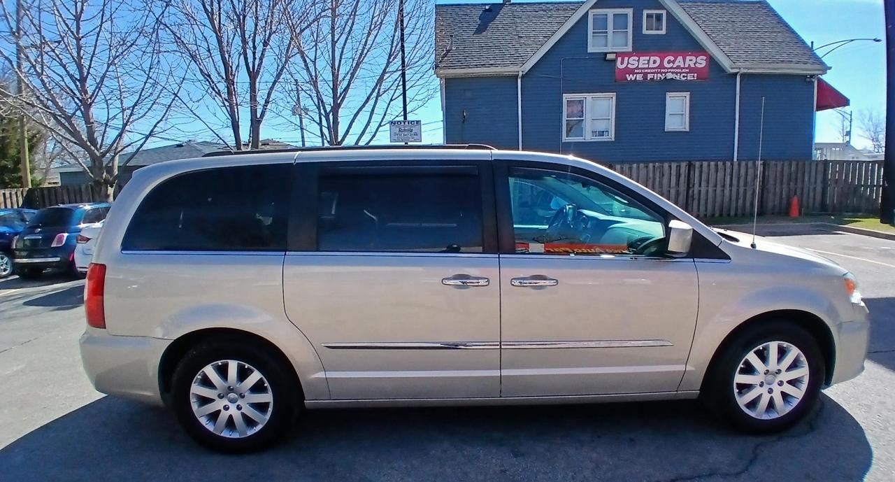 Chrysler Town & Country 4dr Wgn Touring 2015