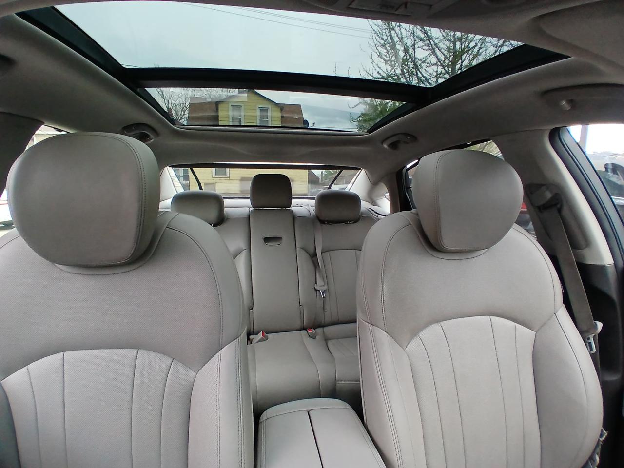 Genesis G80 3.8L AWD 2017