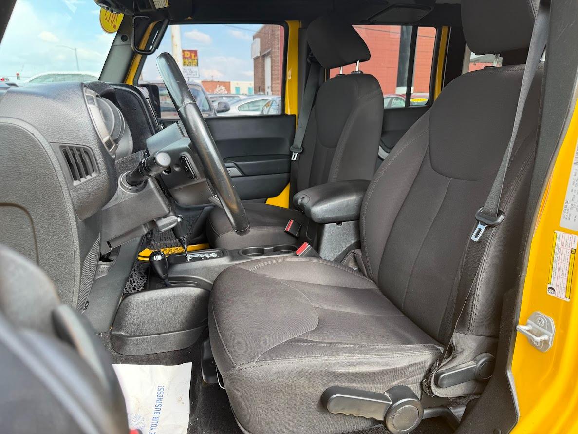 Jeep Wrangler Unlimited 4WD 4dr Sport 2015