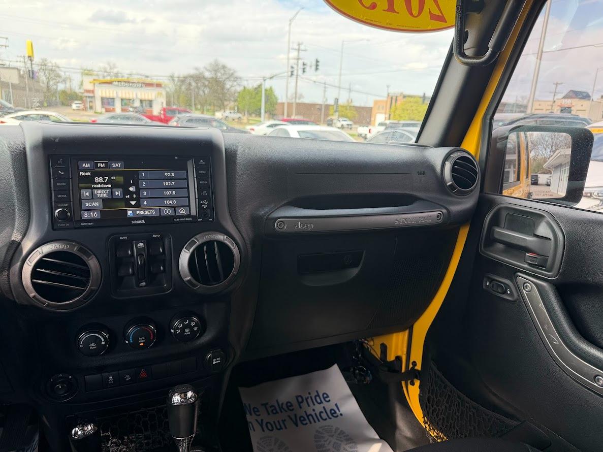 Jeep Wrangler Unlimited 4WD 4dr Sport 2015