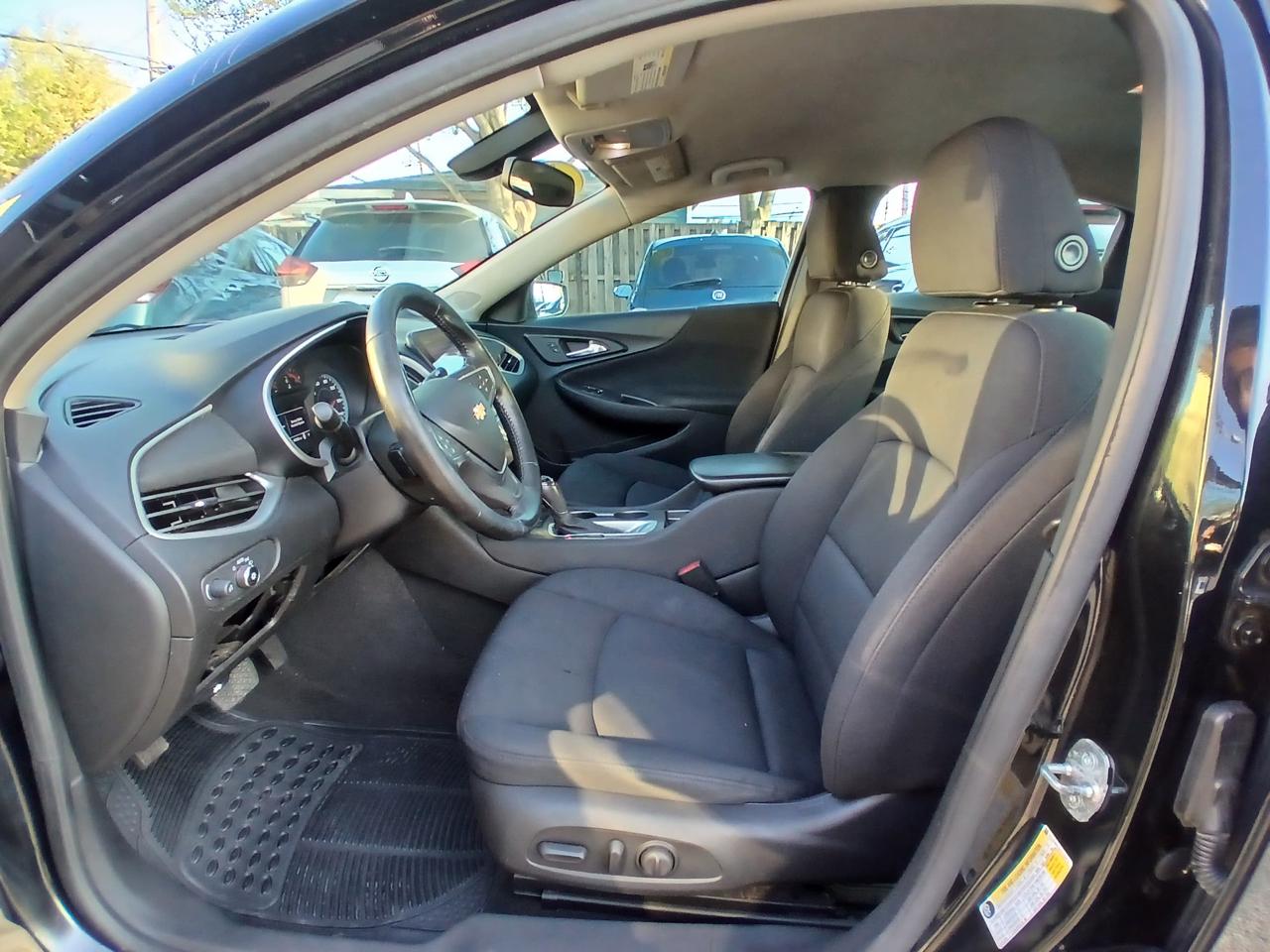 Chevrolet Malibu 4dr Sdn RS 2019