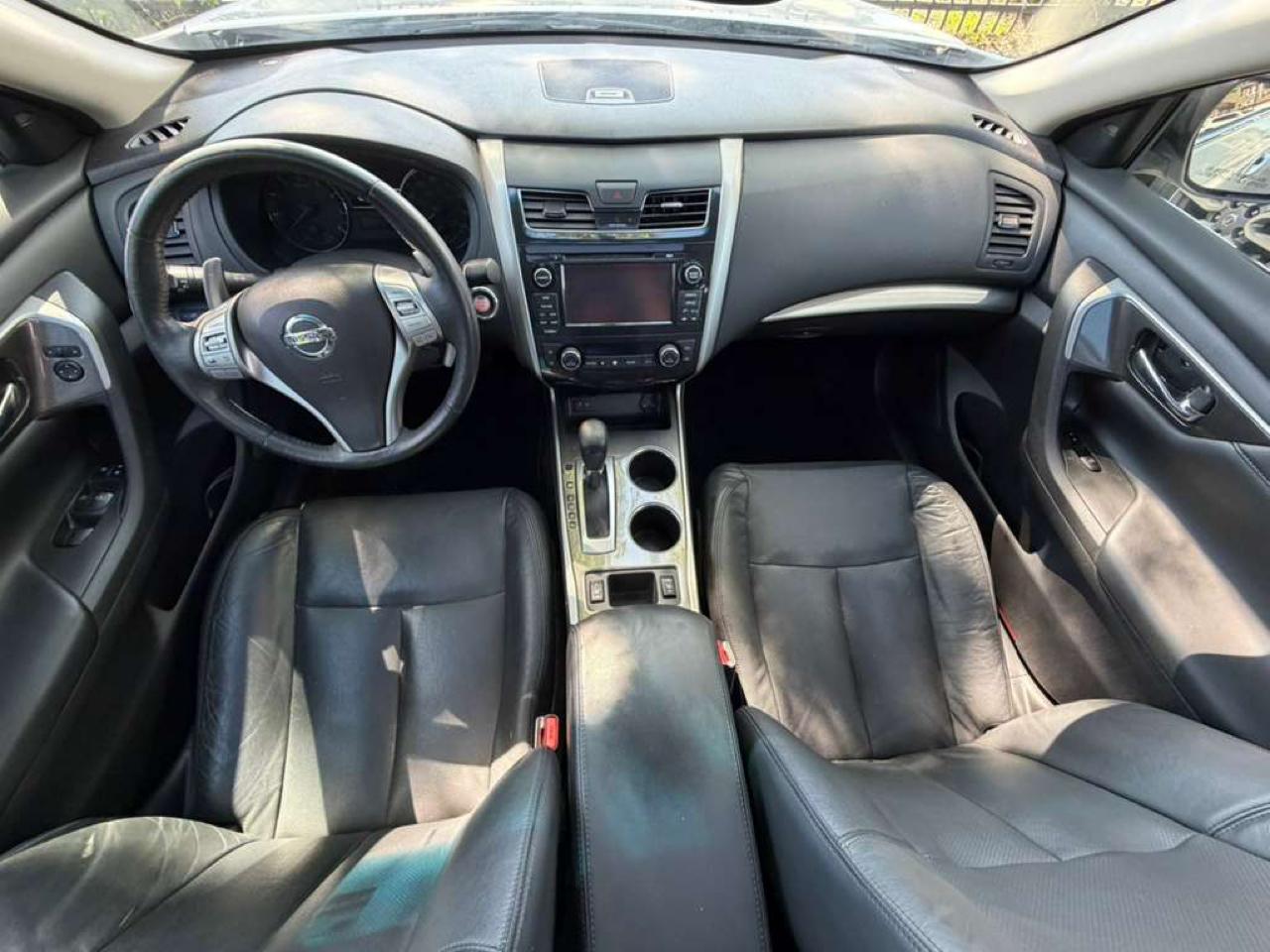Nissan Altima 4dr Sdn V6 3.5 SL 2015