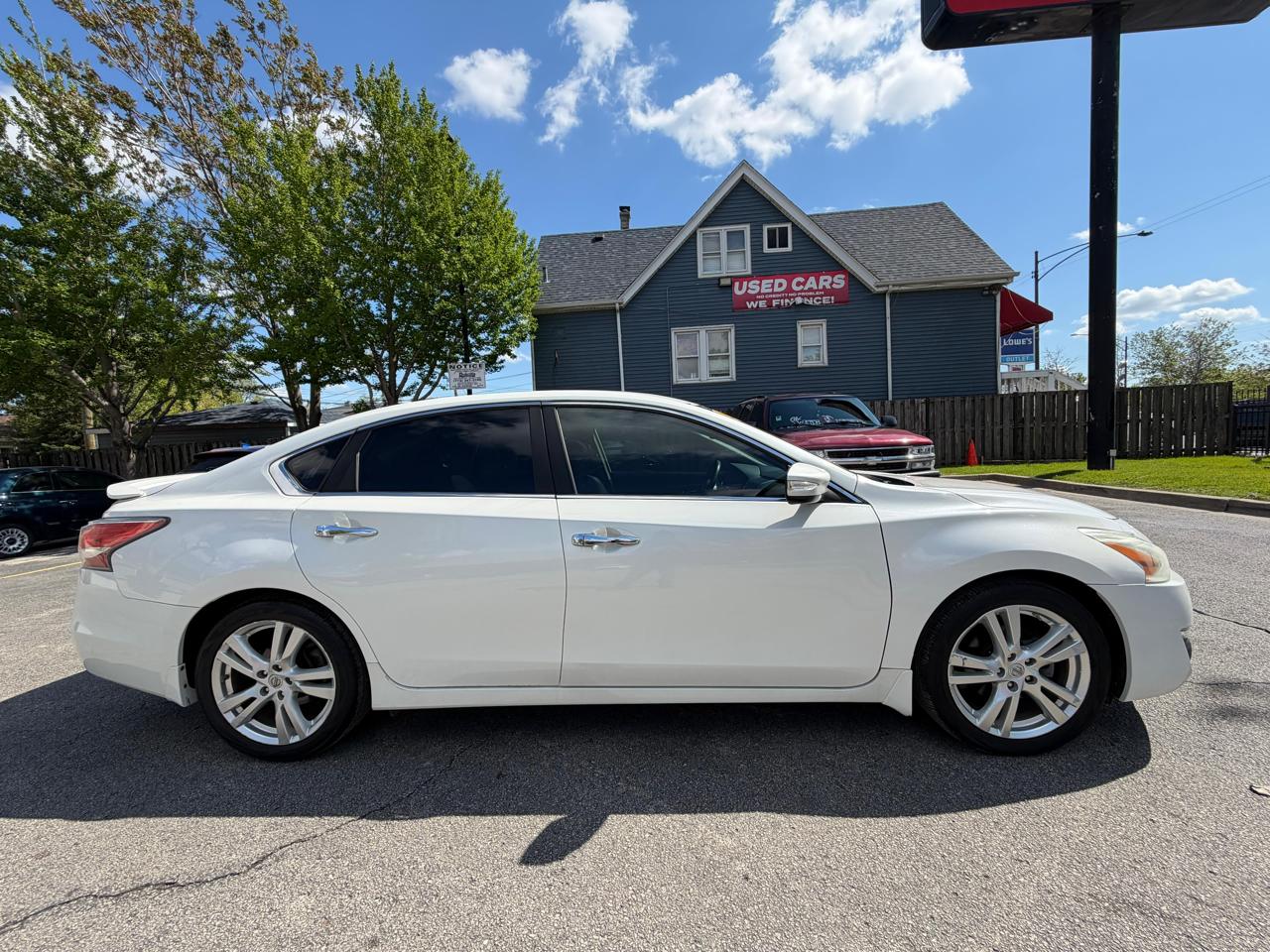 Nissan Altima 4dr Sdn V6 3.5 SL 2015