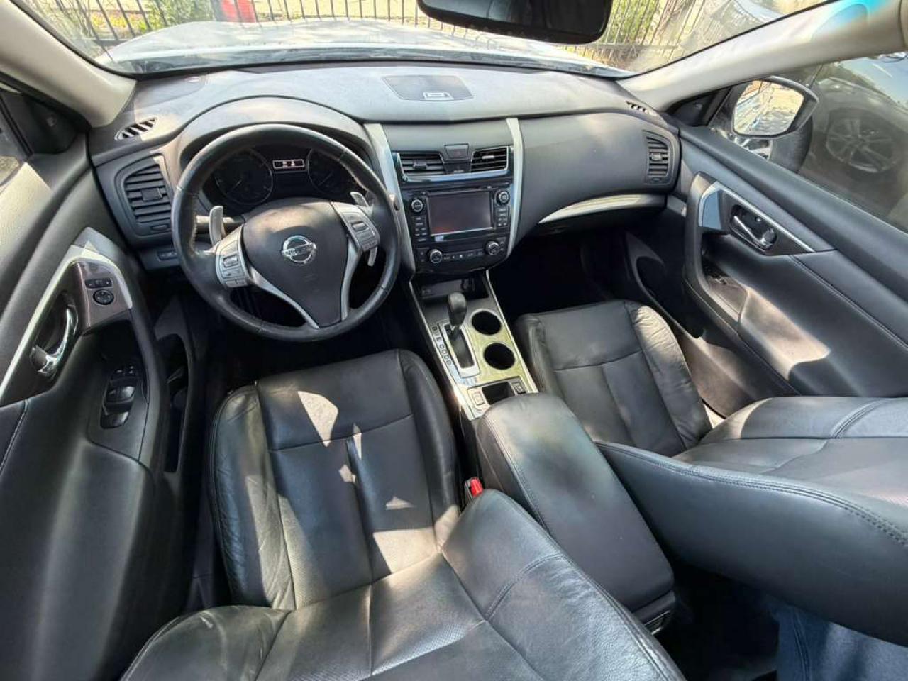 Nissan Altima 4dr Sdn V6 3.5 SL 2015