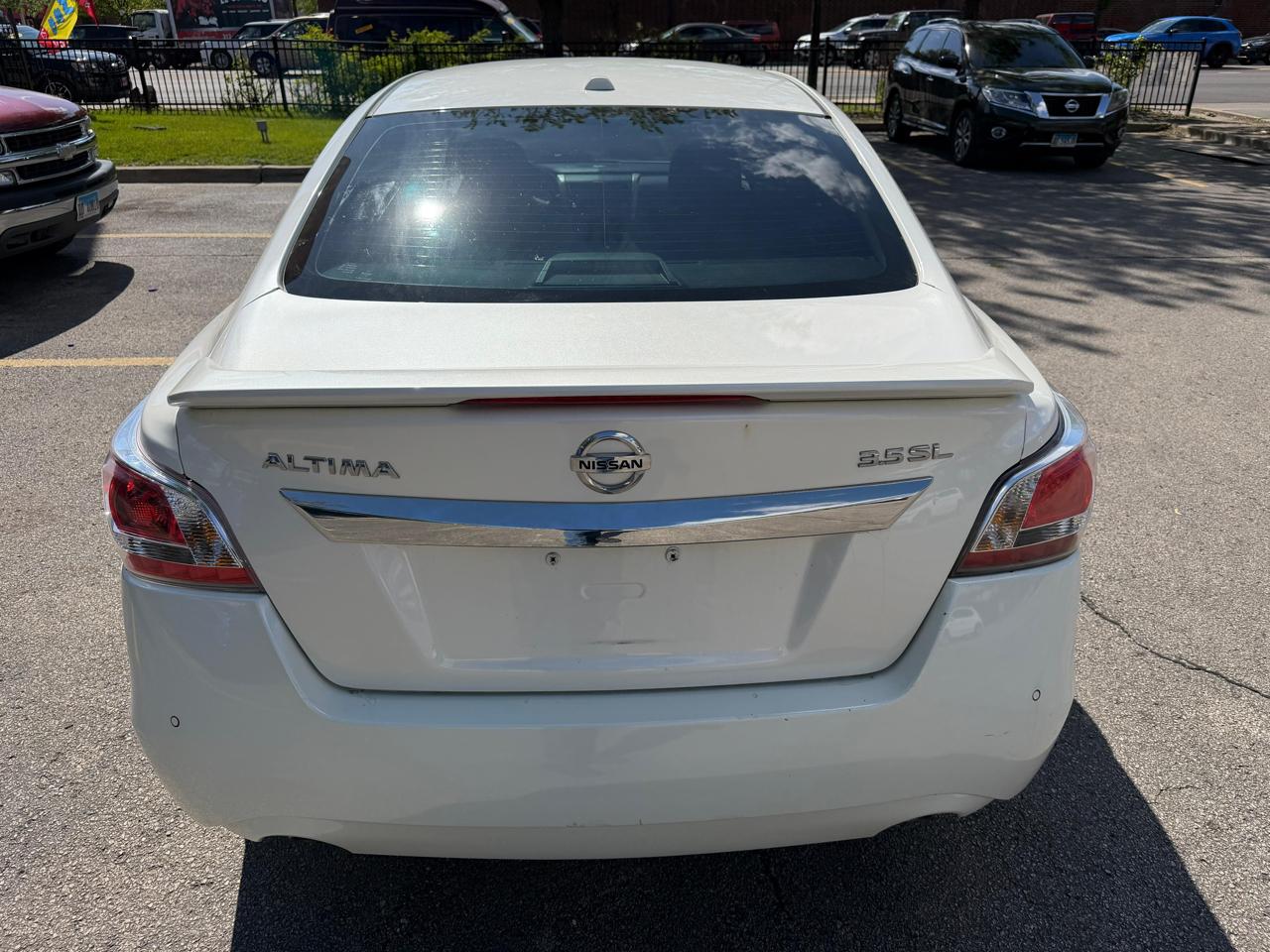 Nissan Altima 4dr Sdn V6 3.5 SL 2015