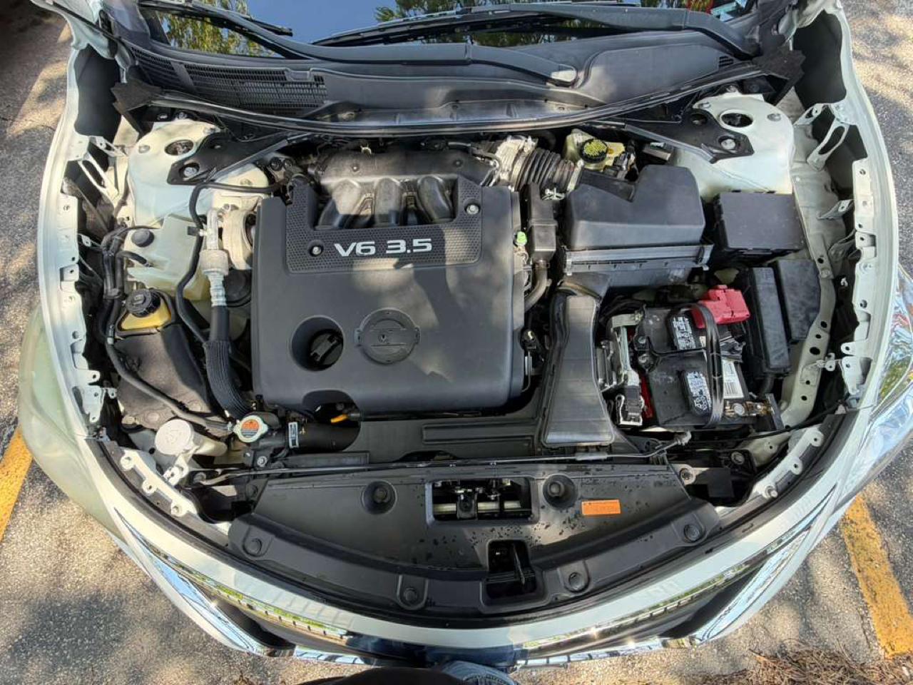 Nissan Altima 4dr Sdn V6 3.5 SL 2015